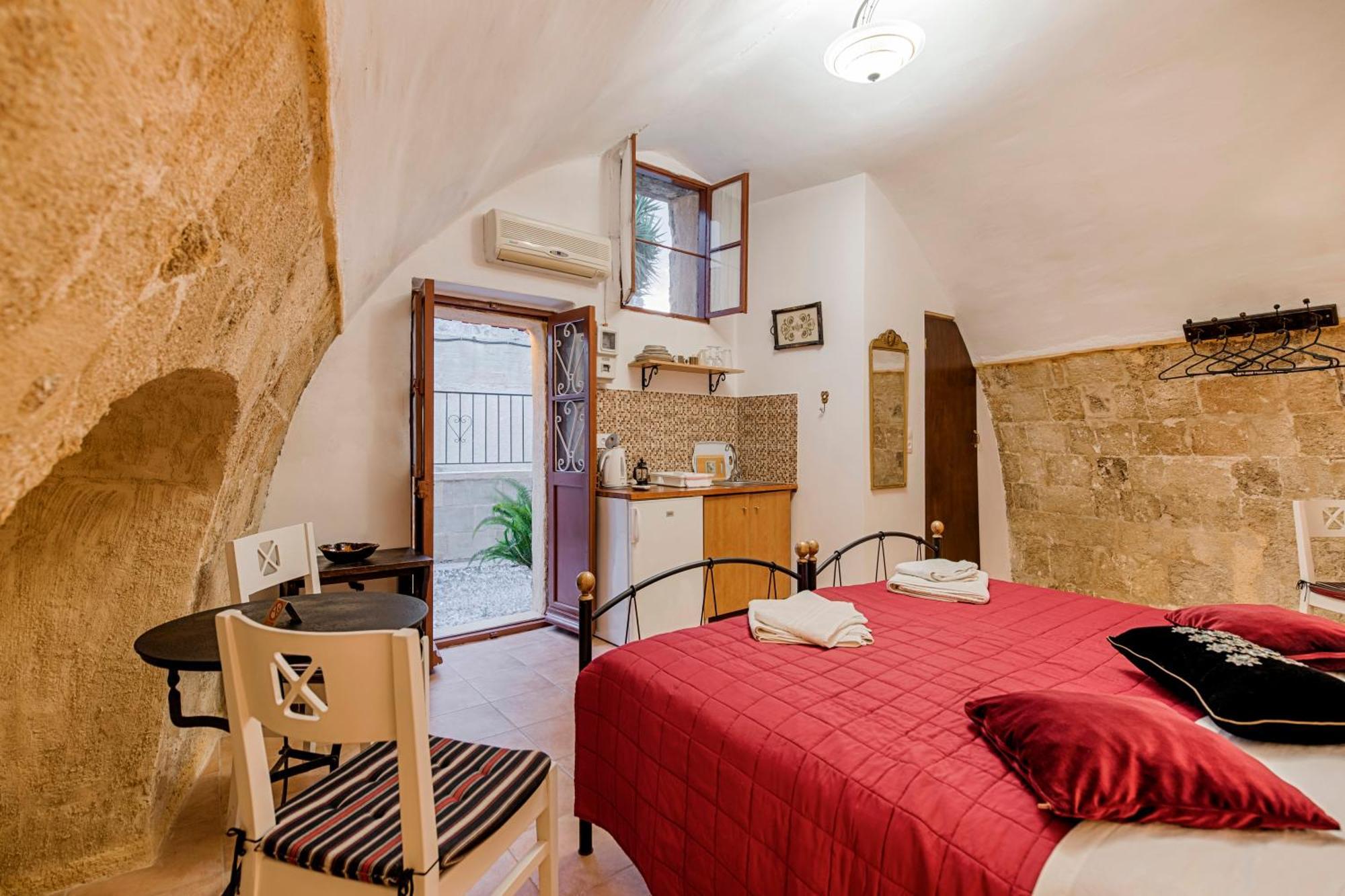 Kristina'S Rooms Rhodes City Kültér fotó